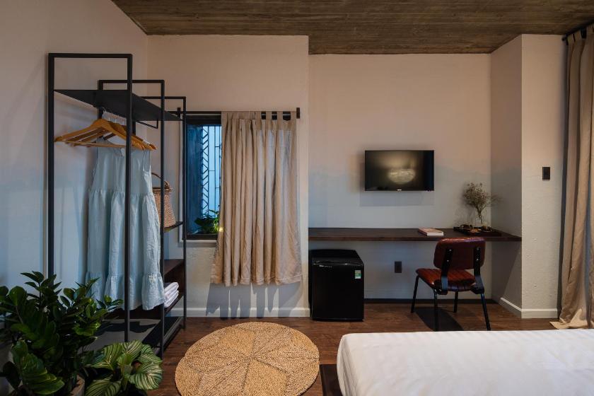 Phòng Giường Đôi Có Ban Công