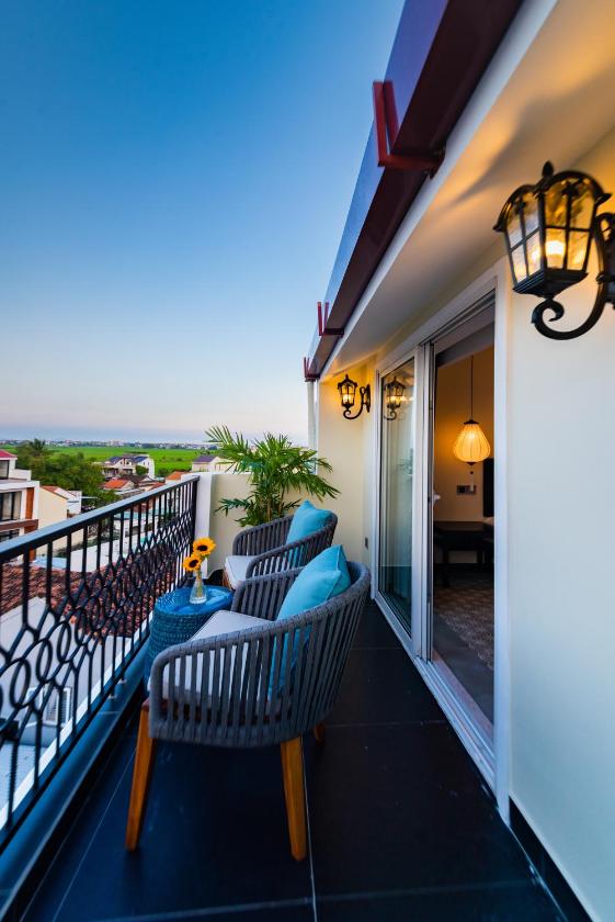 Junior Suite With Rice Paddy View