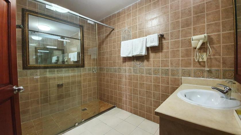 Suite Nhìn Ra Thành Phố