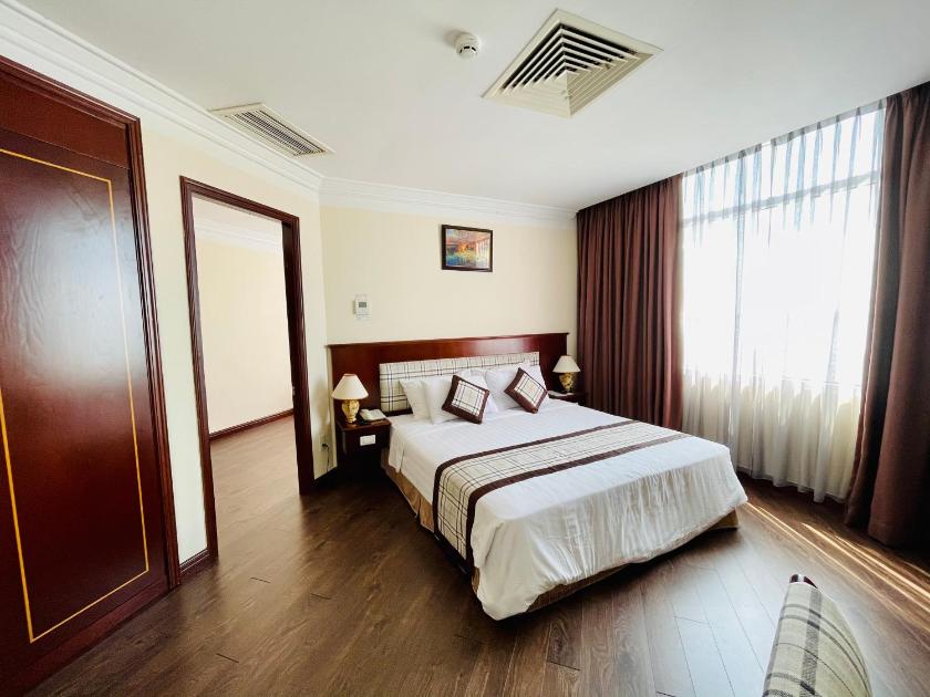 Phòng Senior Deluxe Giường Đôi