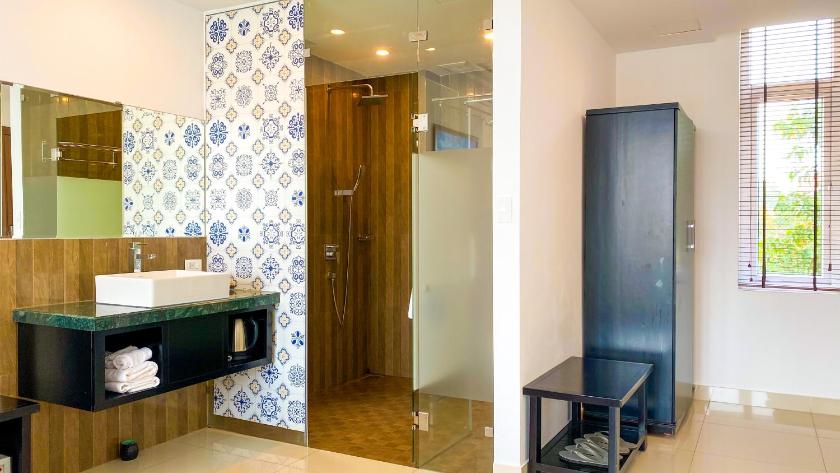 Phòng Deluxe 2 Giường Đơn Có Ban Công Và Tầm Nhìn Ra Sông Phòng Deluxe 2 Giường Đơn Có Ban Công Và Tầm Nhìn Ra Sông