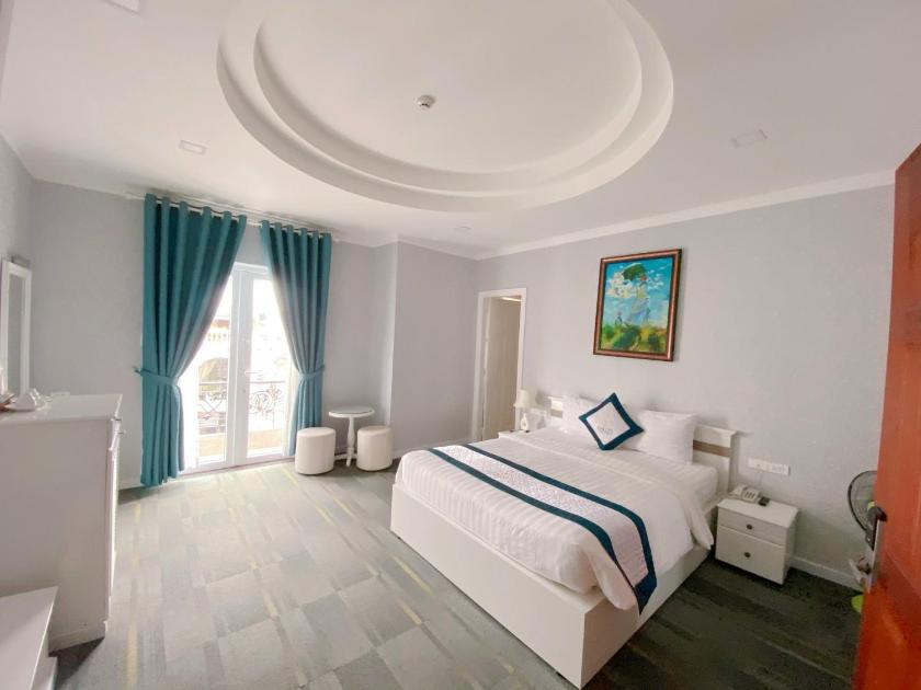 Phòng Deluxe Giường Đôi Có Ban Công Phòng Deluxe Giường Đôi Có Ban Công