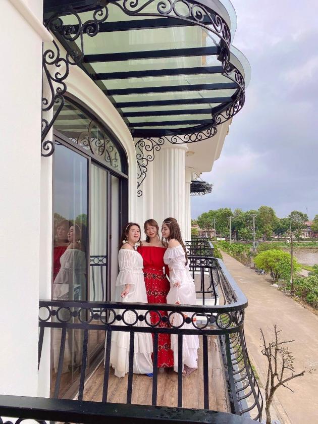 Phòng Deluxe Giường Đôi Có Bồn Tắm Phòng Deluxe Giường Đôi Có Bồn Tắm