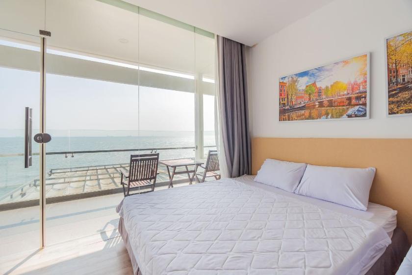 Phòng Gia Đình Có Ban Công