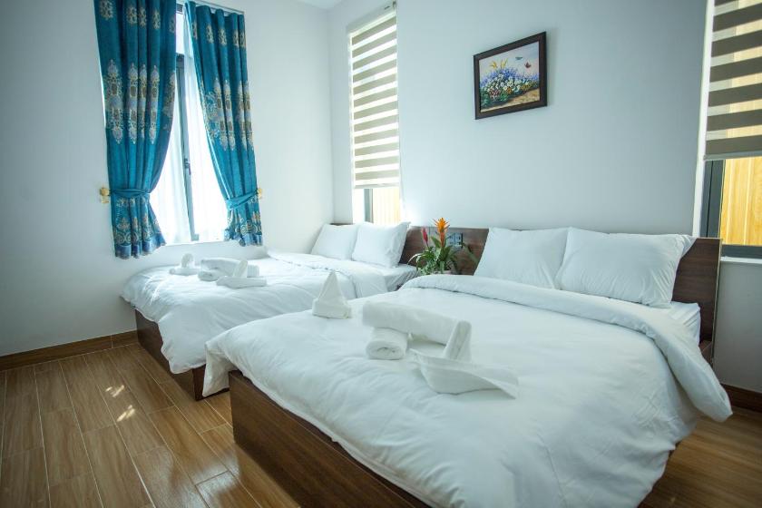 Phòng Deluxe 4 Người Phòng Deluxe 4 Người