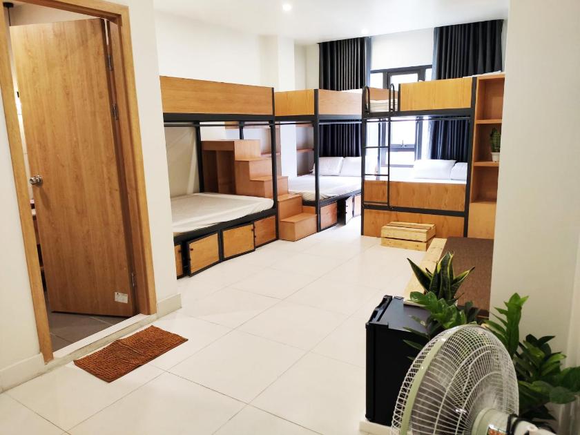 Phòng Ngủ Tập Thể 6 Giường Cho Cả Nam Và Nữ Phòng Ngủ Tập Thể 6 Giường Cho Cả Nam Và Nữ