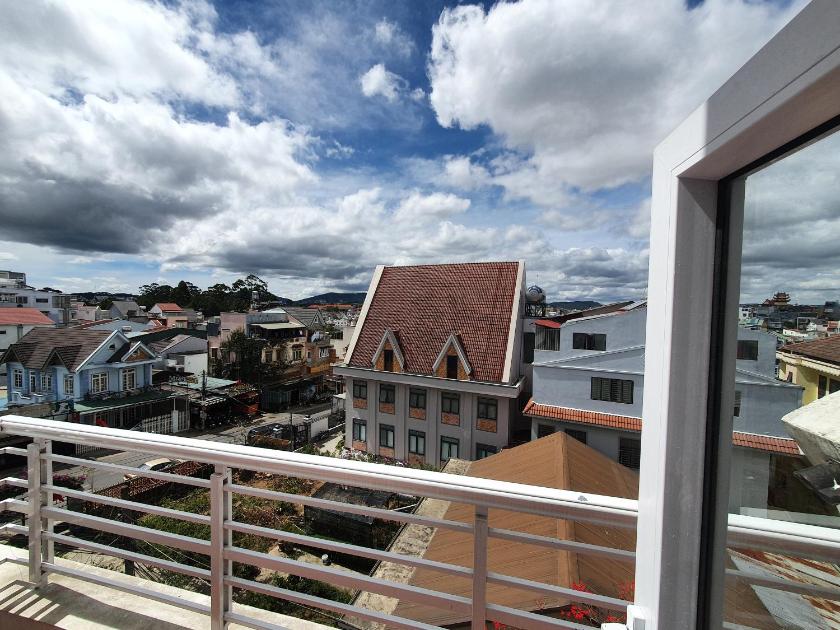 Phòng Giường Đôi Hạng Tiết Kiệm Phòng Giường Đôi Hạng Tiết Kiệm