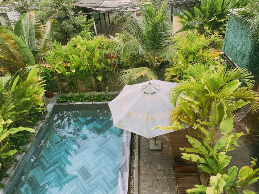 Suite Nhìn ra Hồ bơi Suite Nhìn ra Hồ bơi