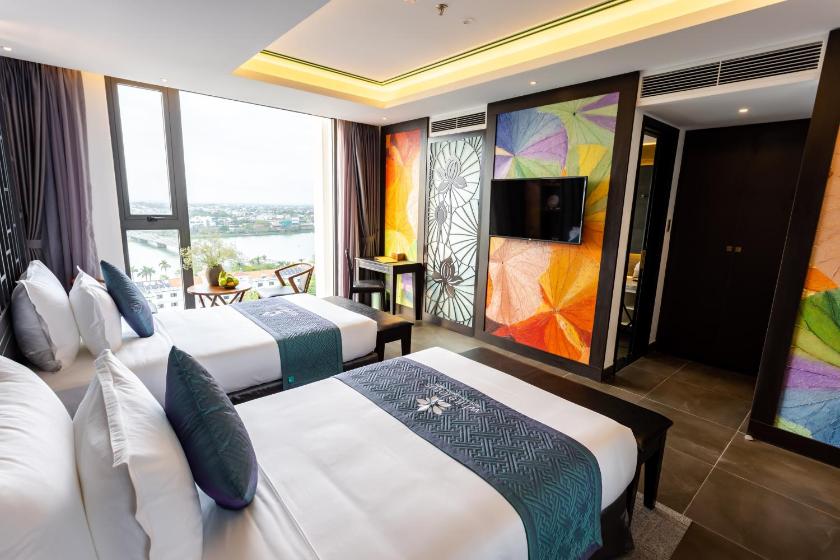 Phòng Deluxe Giường Đôi/2 Giường Đơn Nhìn Ra Sông