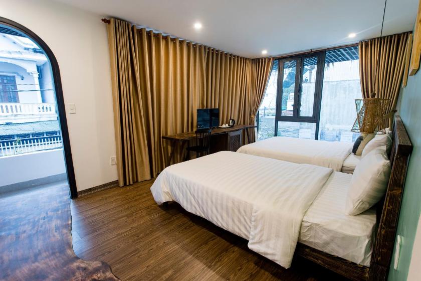 Phòng cho 3 người có Ban Công