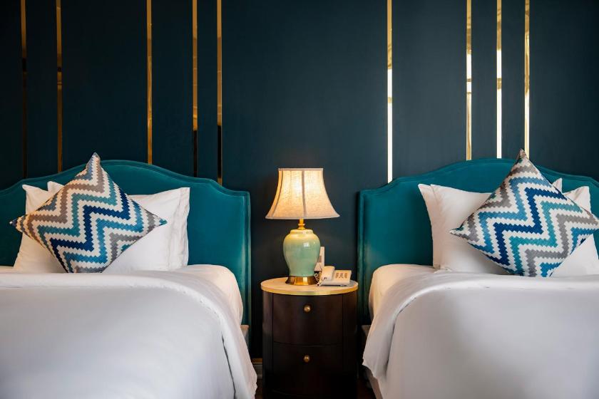 Phòng Superior 2 giường đơn nhìn ra cảnh thành phố