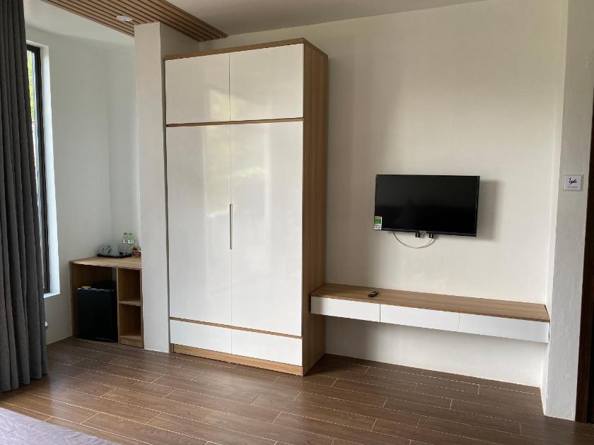 Phòng Có Giường Cỡ King Nhìn Ra Hồ Nước