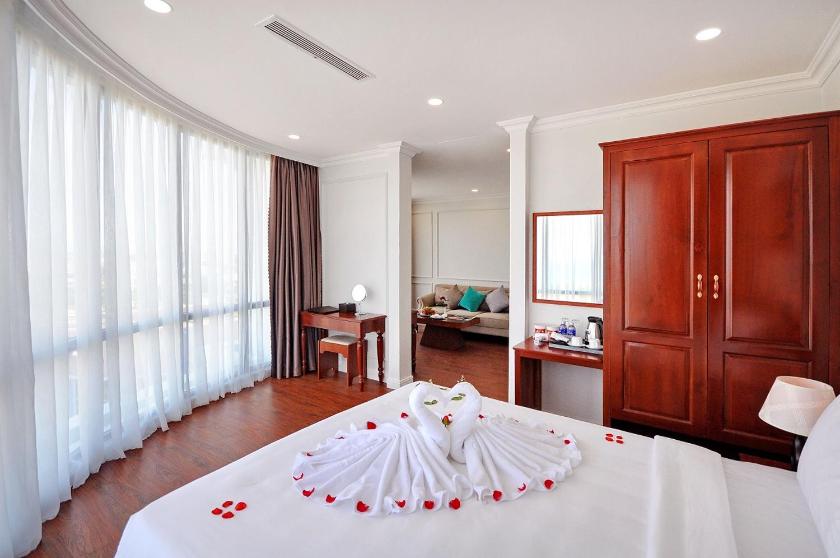 Suite Có Giường Cỡ Queen Nhìn Ra Biển