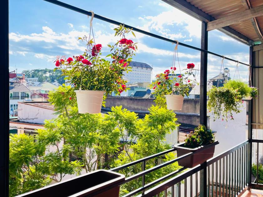 Phòng 4 Người Có Ban Công Phòng 4 Người Có Ban Công