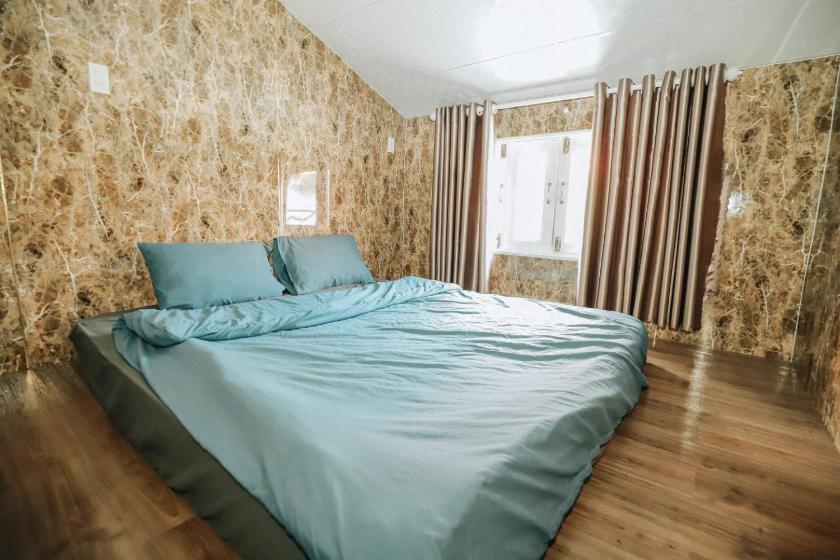 Phòng Gia Đình Có Ban Công Phòng Gia Đình Có Ban Công