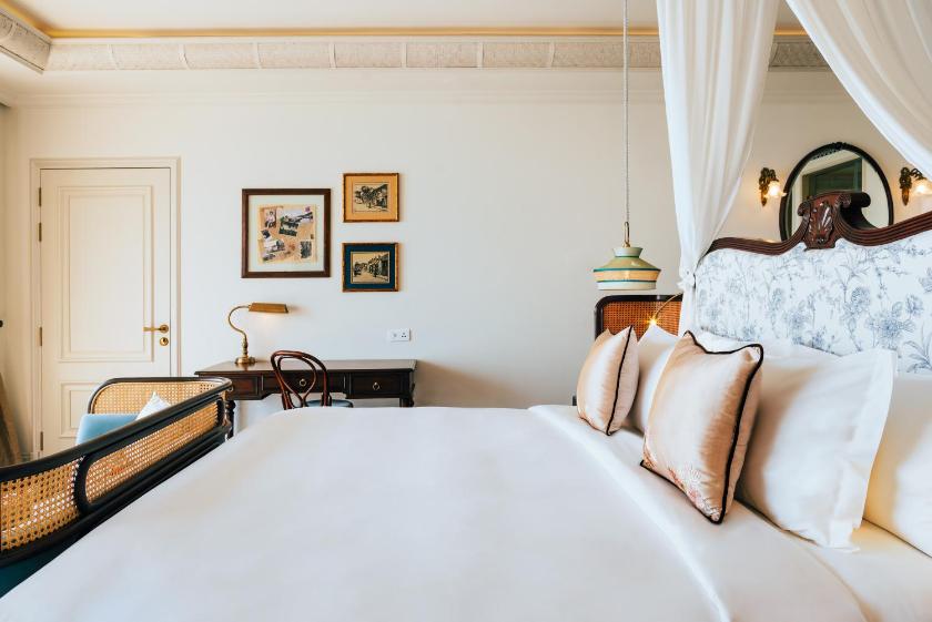 Phòng Deluxe Có Giường Cỡ King Và Ban Công