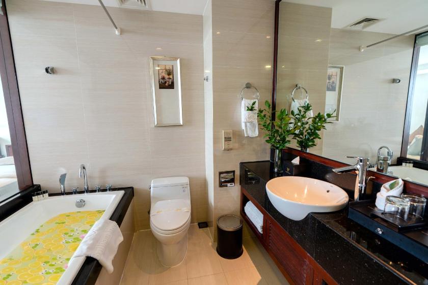 Deluxe River View Twin Room - Afternoon Tea Included Once Per Stay Deluxe River View Twin Room - Afternoon Tea Included Once Per Stay