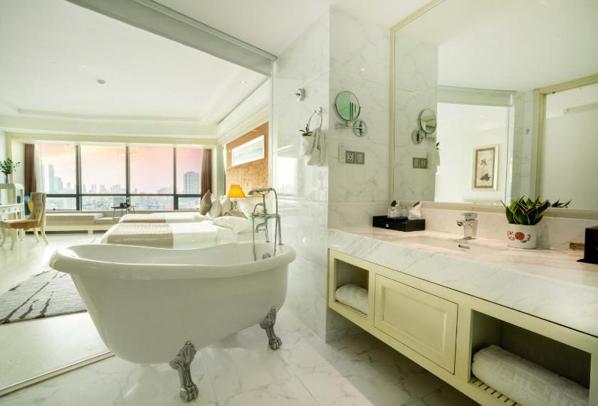 Junior Suite River Front Twin Room - Afternoon Tea Included Once Per Stay Junior Suite River Front Twin Room - Afternoon Tea Included Once Per Stay