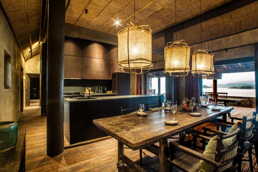 Biệt Thự Grand 3 Phòng Ngủ Có Hồ Bơi Nhìn Ra Vịnh