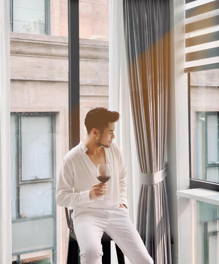 Phòng Premium Nhìn Ra Nhà Hát Lớn