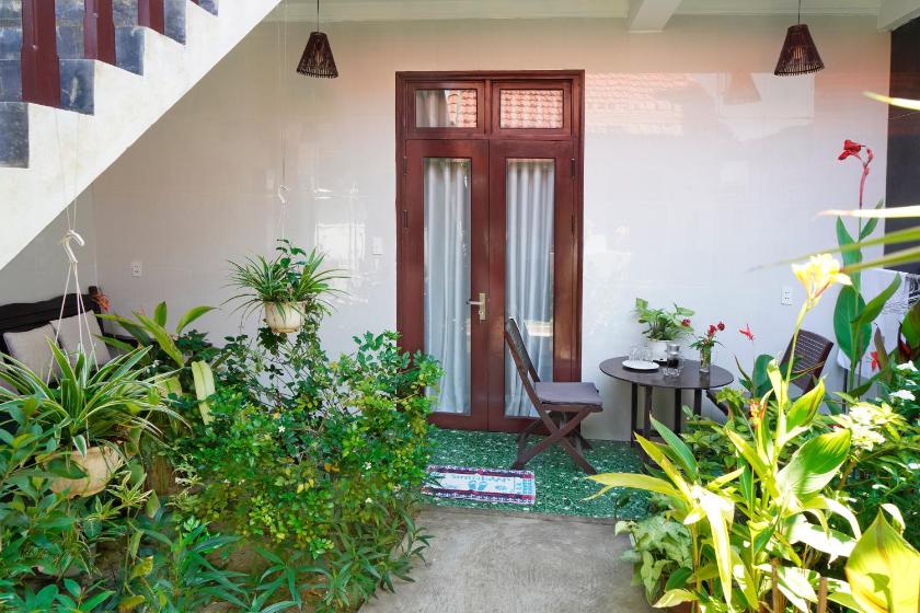 Phòng 3 Người Nhìn Ra Vườn Phòng 3 Người Nhìn Ra Vườn