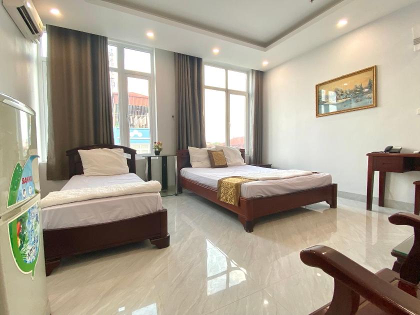 Phòng Cơ Bản 3 Người