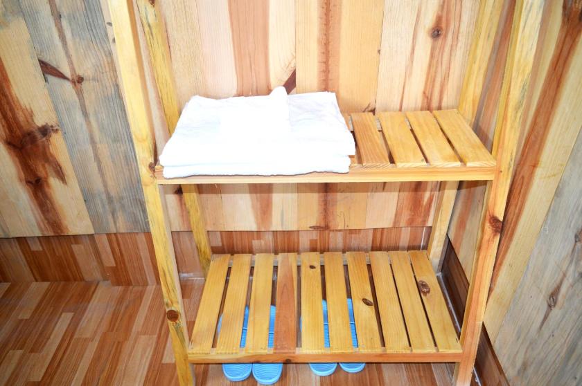 Phòng Deluxe Giường Đôi Có Vòi Sen Phòng Deluxe Giường Đôi Có Vòi Sen