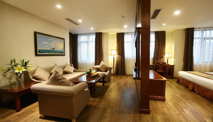 Suite Nhìn Ra Thành Phố