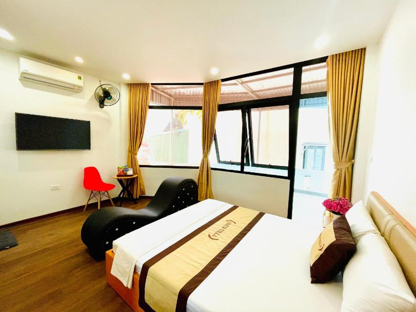 Phòng Deluxe (2 Người lớn + 1 Trẻ em)