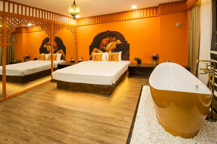 Phòng Deluxe Có Giường Cỡ King