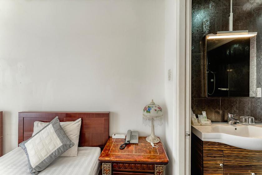 Phòng Superior 2 giường đơn nhìn ra cảnh thành phố