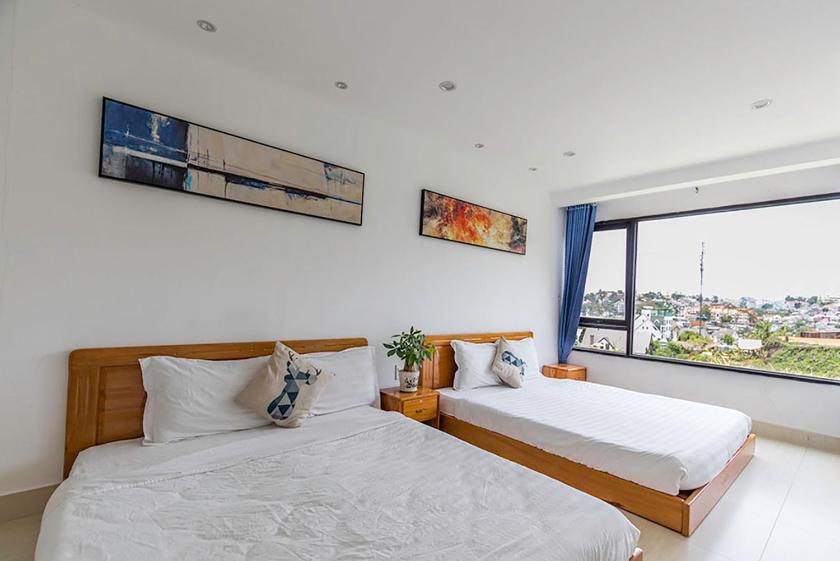 Phòng 4 người nhìn ra vườn Phòng 4 người nhìn ra vườn