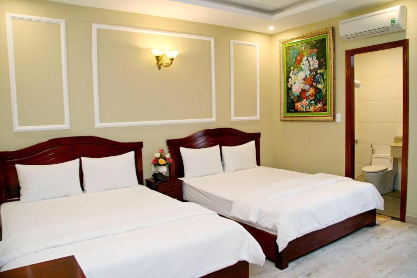 Phòng Deluxe 4 Người Phòng Deluxe 4 Người