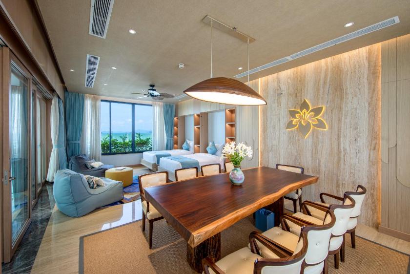 Suite 2 Tầng Hạng Tổng Thống Nhìn Ra Biển