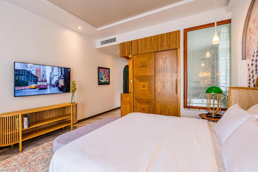 Suite Có Giường Cỡ King Và Bồn Tắm Spa