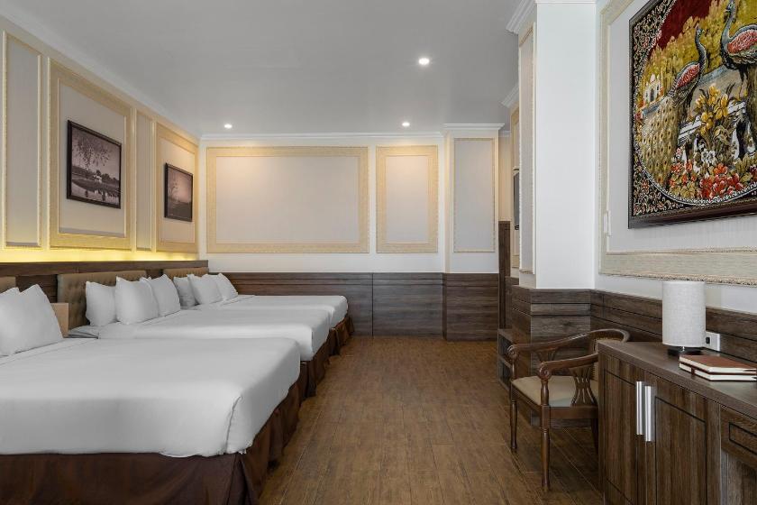 Suite Junior Gia đình Suite Junior Gia đình