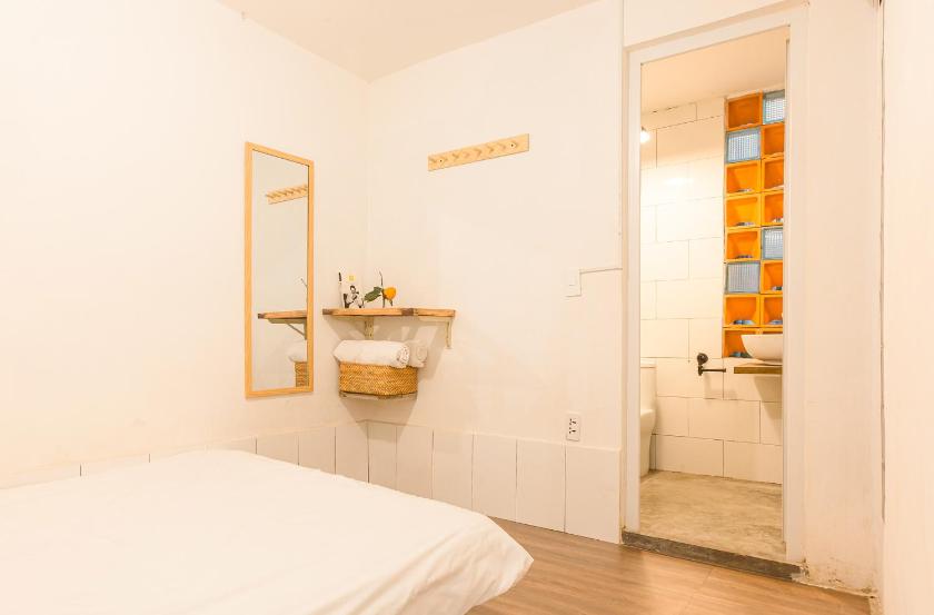 Phòng Giường Đôi Hạng Tiết Kiệm Phòng Giường Đôi Hạng Tiết Kiệm