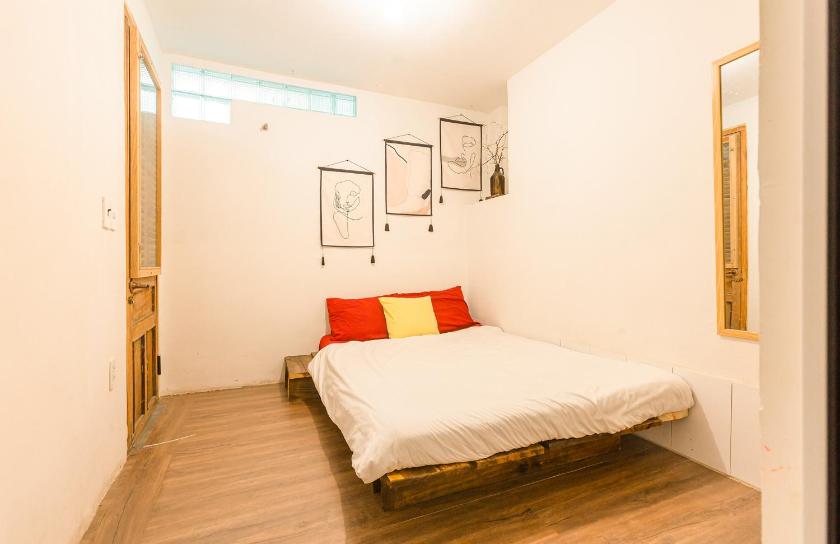 Phòng Giường Đôi Hạng Tiết Kiệm Phòng Giường Đôi Hạng Tiết Kiệm