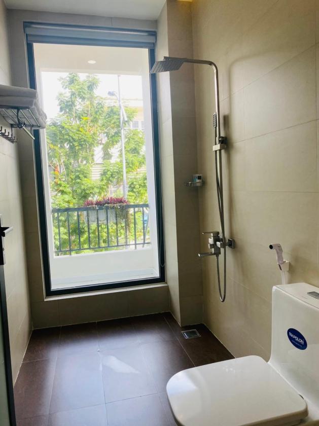 Phòng 4 Người Có Ban Công