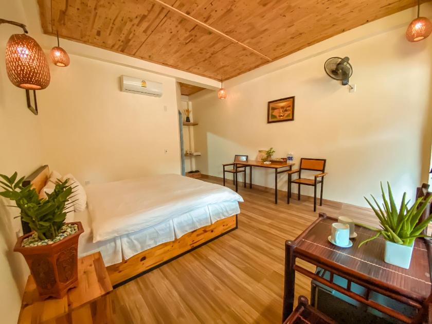 Bungalow - Nhìn Ra Mặt Nước 