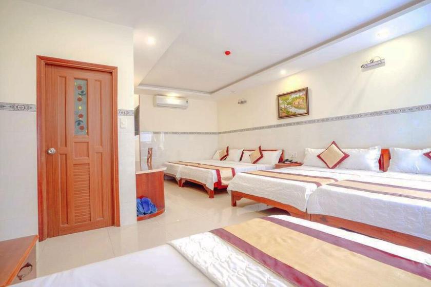 Phòng Ngủ Tập Thể 10 Giường Cho Cả Nam Và Nữ Phòng Ngủ Tập Thể 10 Giường Cho Cả Nam Và Nữ