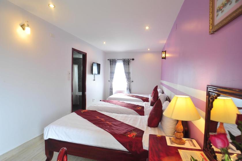 Phòng Deluxe cho 3 Người Phòng Deluxe cho 3 Người