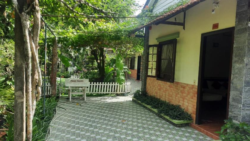 Bungalow Nhìn ra vườn