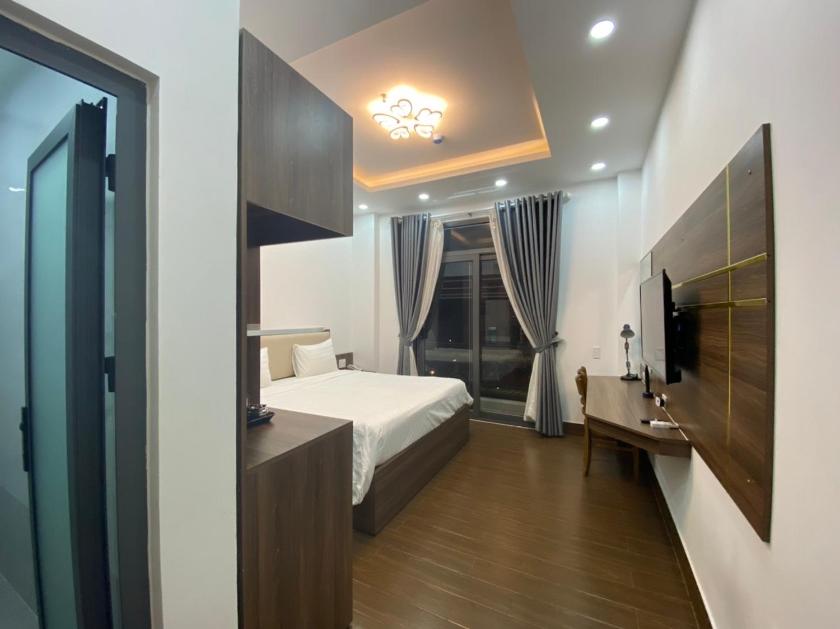 Phòng Deluxe Giường Đôi Có Ban Công Phòng Deluxe Giường Đôi Có Ban Công