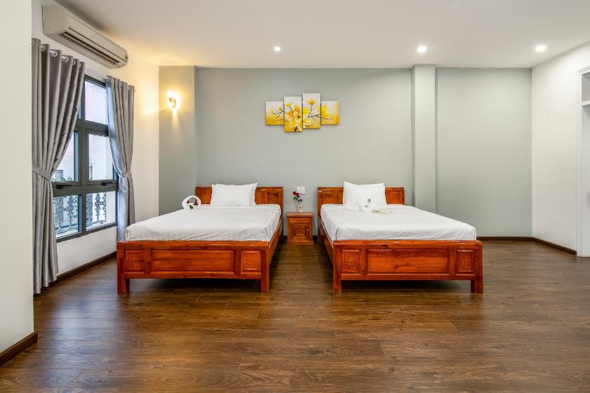 Phòng Deluxe 4 Người