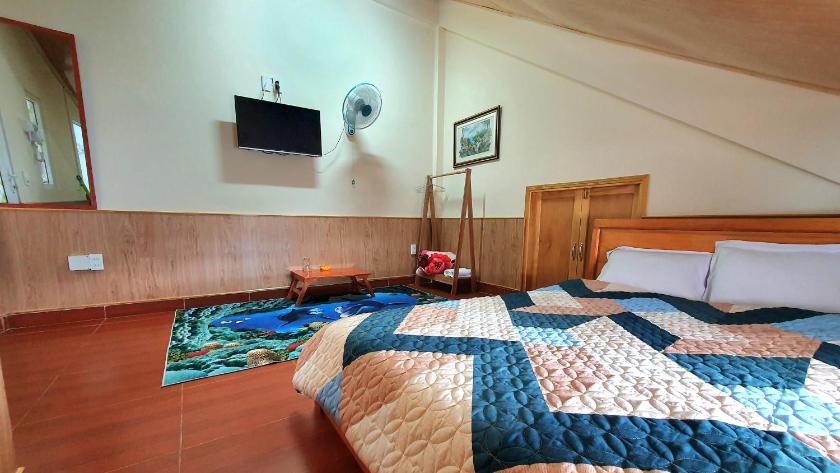 Phòng Giường Đôi Hạng Tiết Kiệm Phòng Giường Đôi Hạng Tiết Kiệm