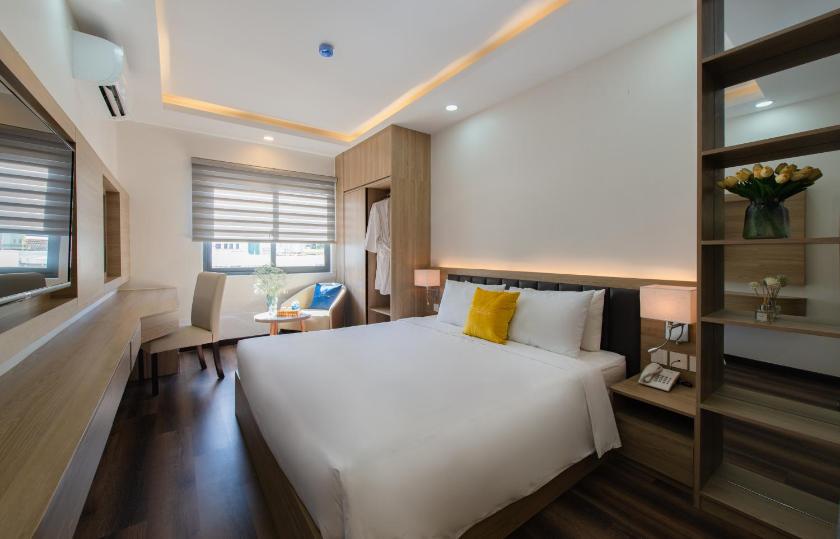 Suite Deluxe Có Giường Cỡ King