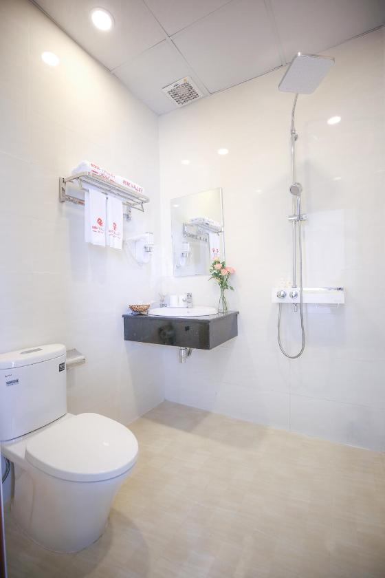 Phòng Có Giường Cỡ King Với Ban Công Phòng Có Giường Cỡ King Với Ban Công