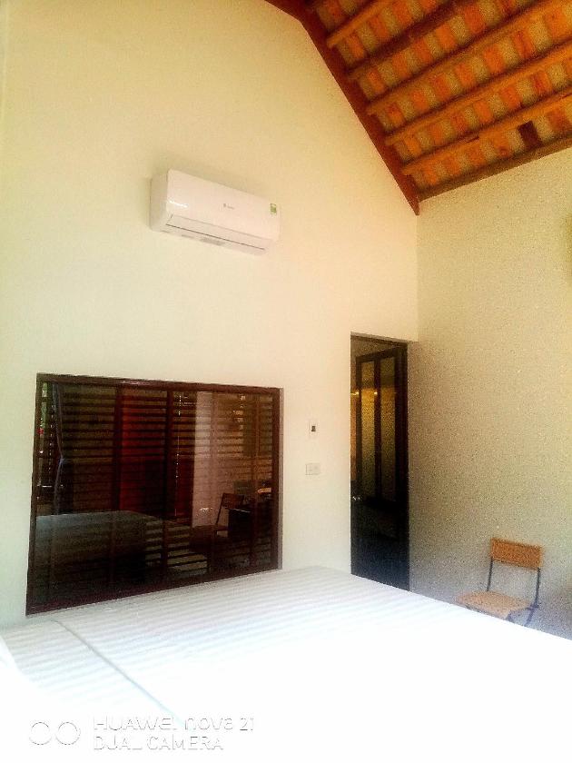 Phòng Có Giường Cỡ Queen Nhìn Ra Hồ Bơi Phòng Có Giường Cỡ Queen Nhìn Ra Hồ Bơi