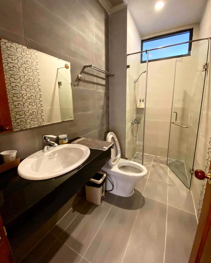 Phòng 4 Người Có Phòng Tắm Riêng